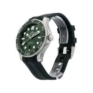 Omega-Seamaster-Diver-300M-Green-Replica2.webp